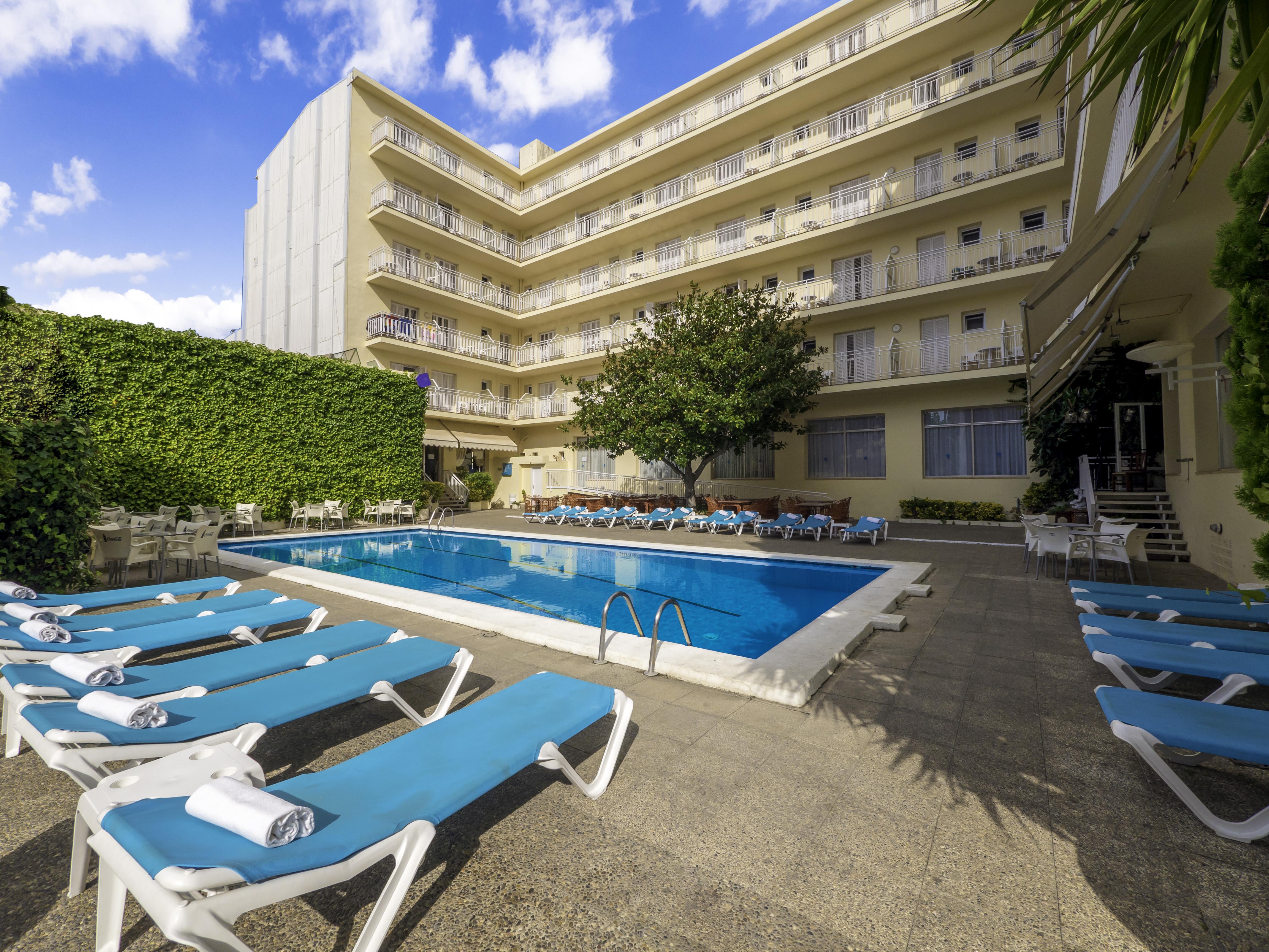 Hotel Checkin Pineda Pineda De Mar Exterior foto